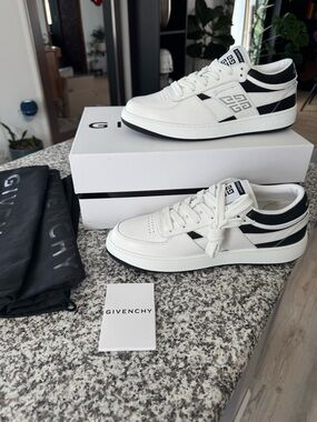 Givenchy White and Black Low-Top Leather Sneakers